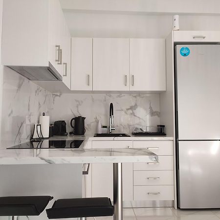 Elegant & Modern Apartment Near To Athens Riviera Pire Dış mekan fotoğraf