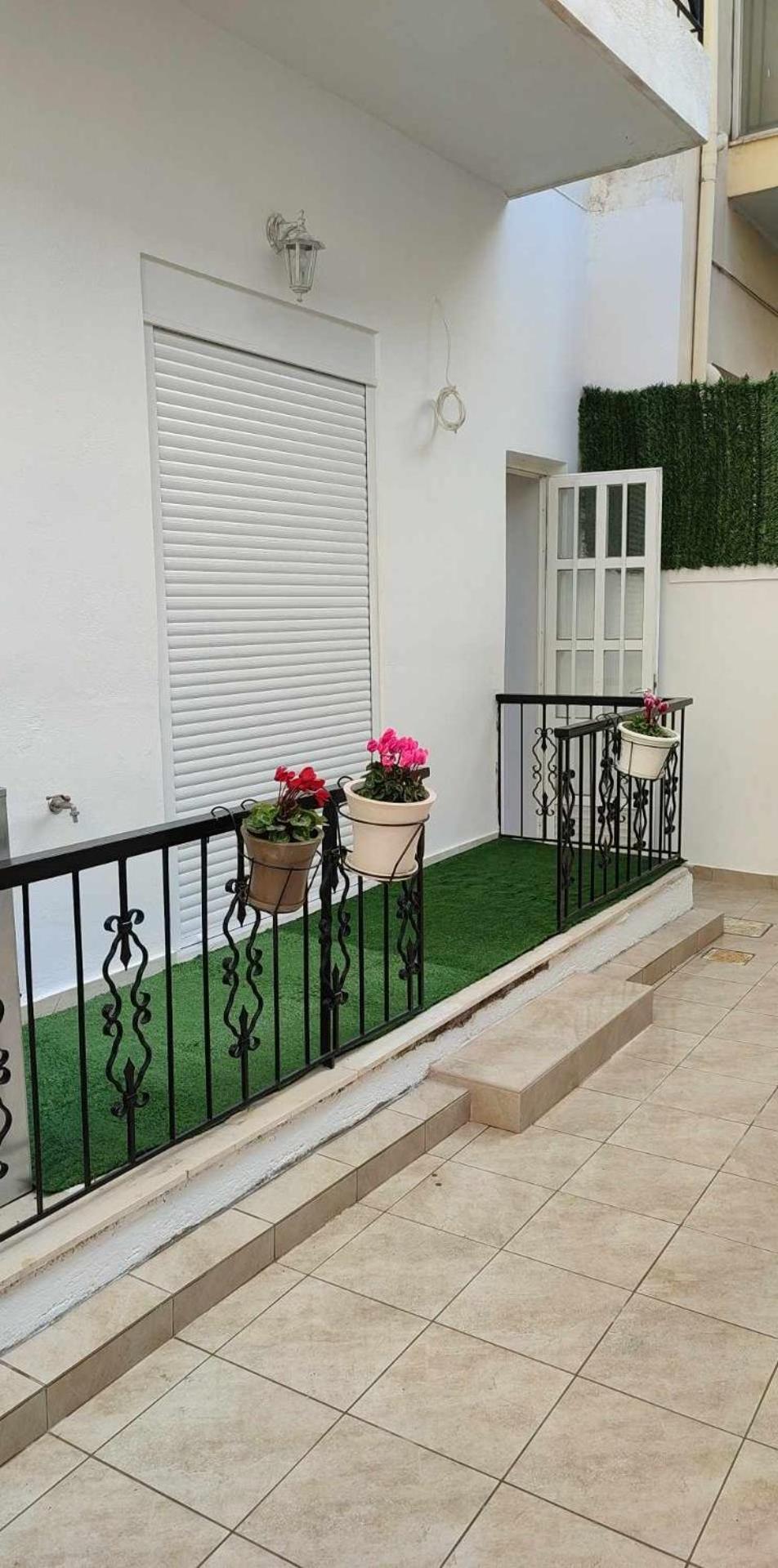 Elegant & Modern Apartment Near To Athens Riviera Pire Dış mekan fotoğraf